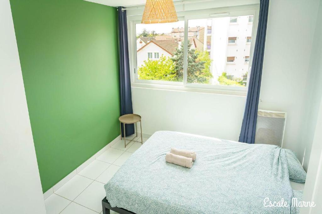 Escale-Marne Fr - 202 - Free Parking - Free Luggage Storage - All Equipped - Linen Included - Washing Machine - 10Mn Walk Metro 8 - Rer A - Panoramic View - From 1 To 14 Guests Maisons-Alfort Zimmer foto